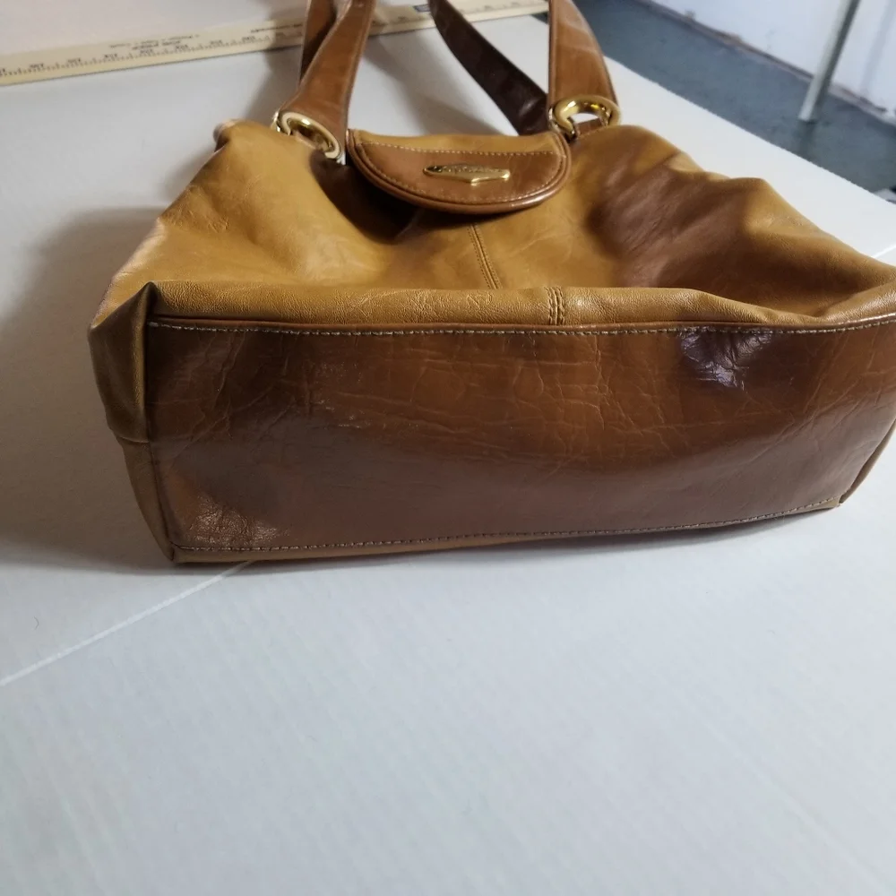 CAPEZIO MUSTARD GOLD COLOR WITH BROWN THREE MAIN COMPARTMENTS SNAP CLOSURE